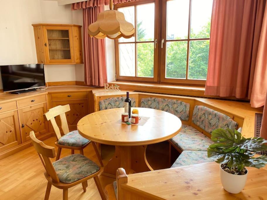 Zentrale Wohnung Gmunden Alte Baeckerei Buitenkant foto