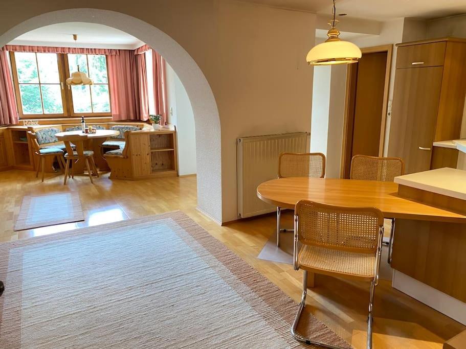Zentrale Wohnung Gmunden Alte Baeckerei Buitenkant foto