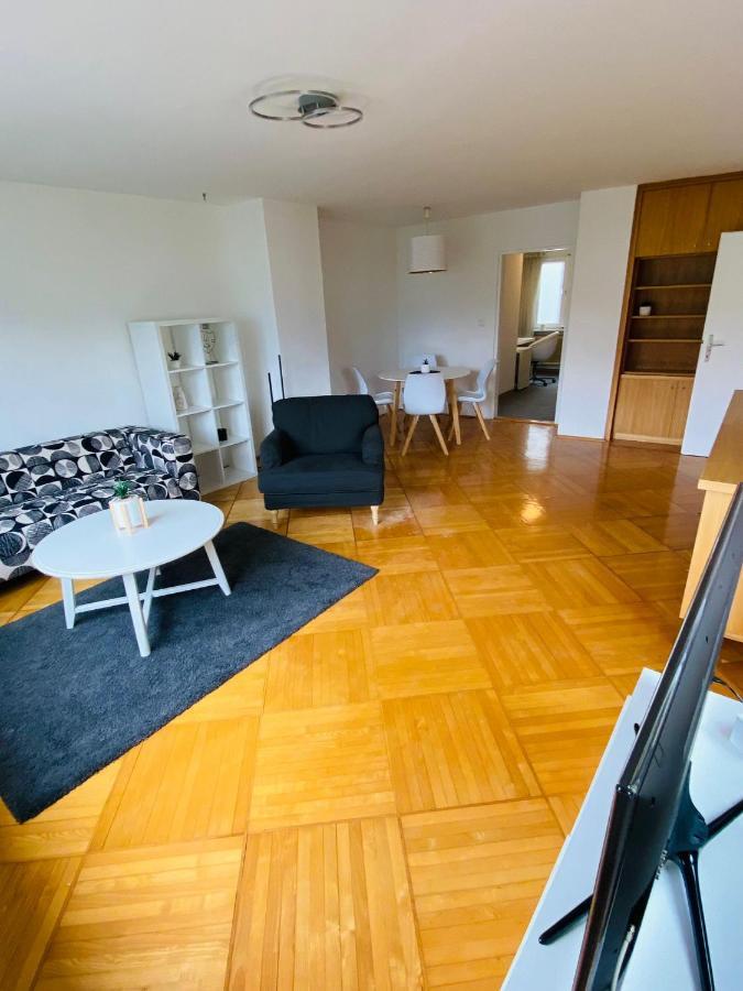Zentrale Wohnung Gmunden Alte Baeckerei Buitenkant foto