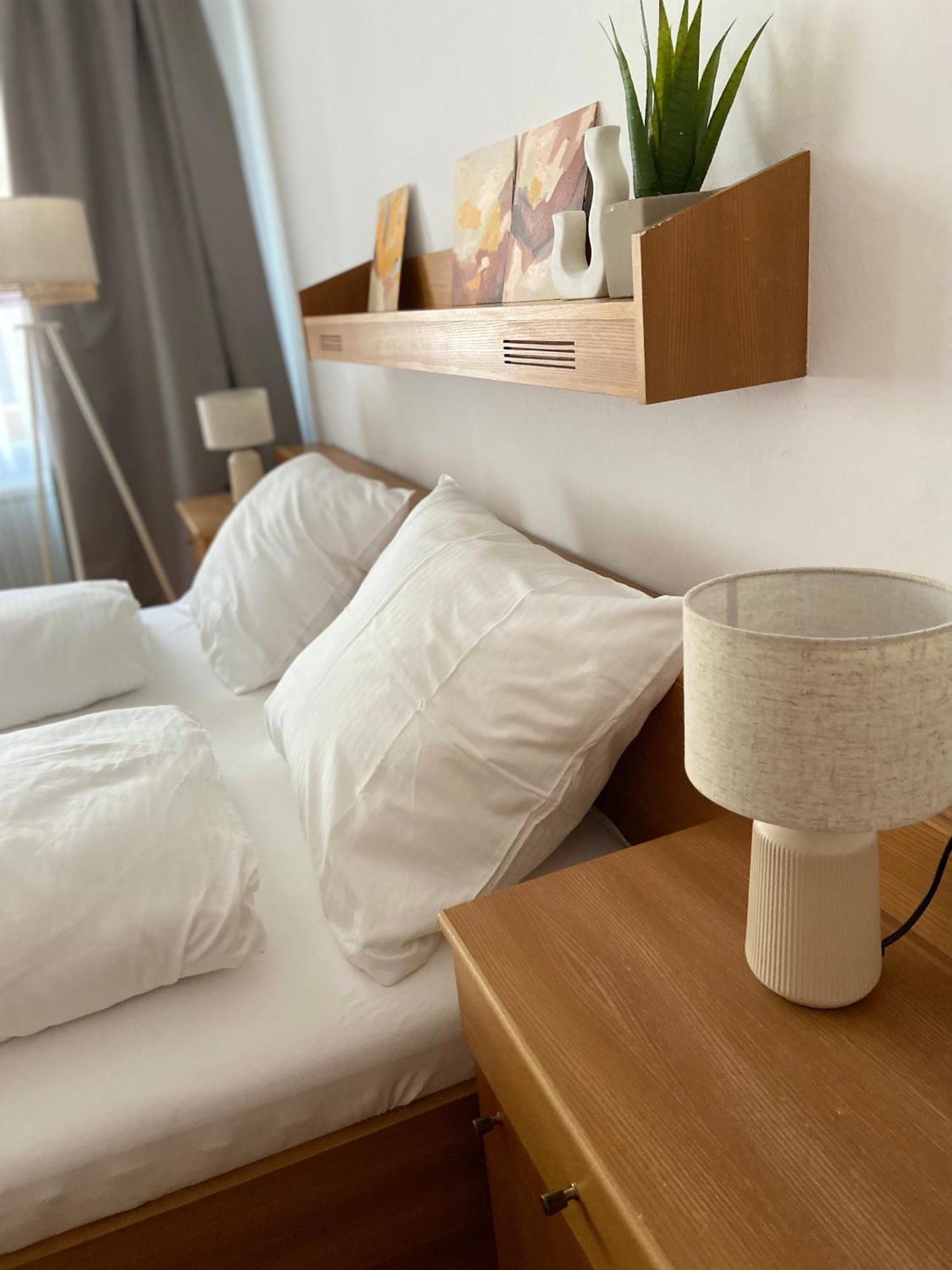 Zentrale Wohnung Gmunden Alte Baeckerei Buitenkant foto