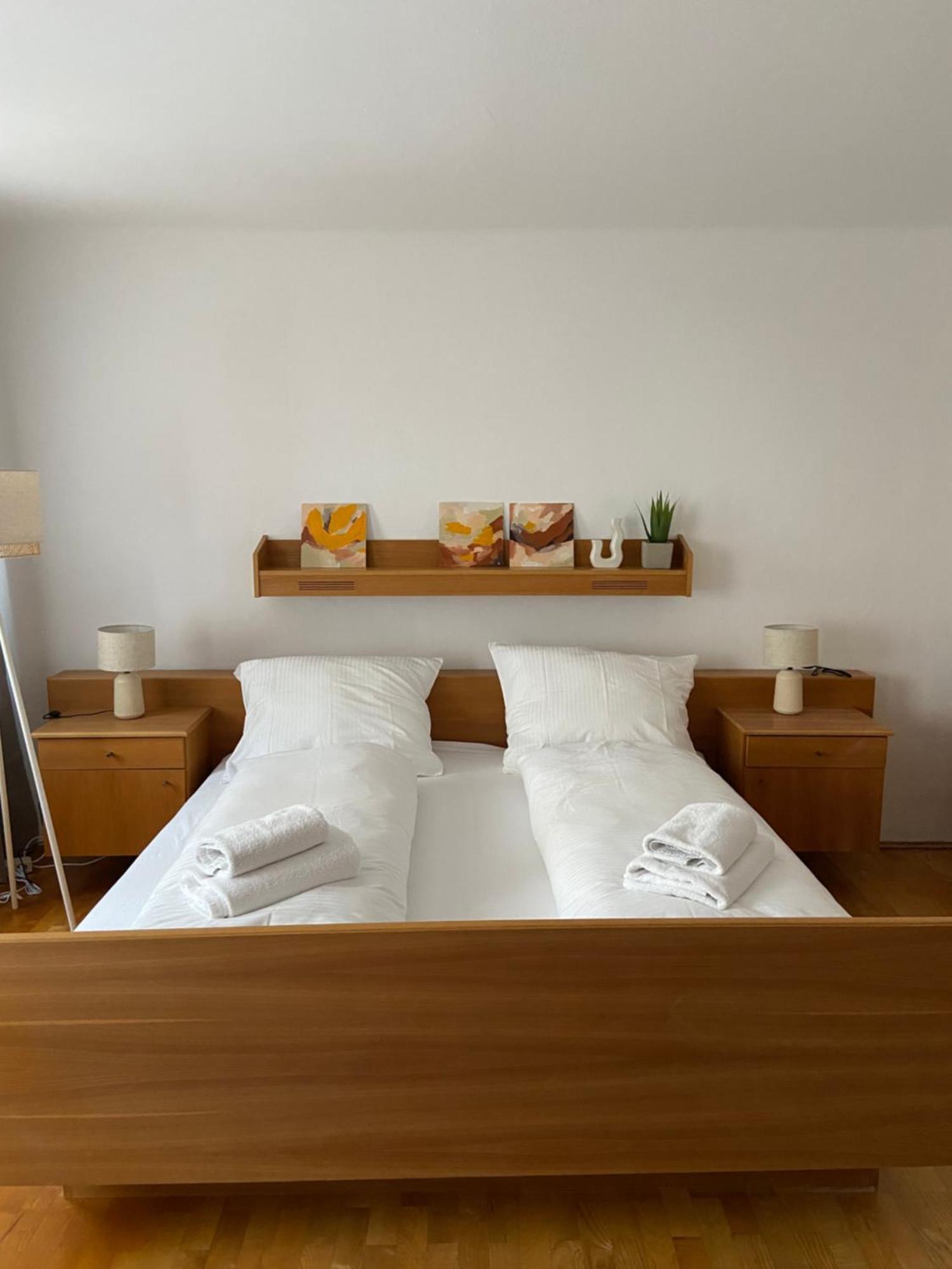 Zentrale Wohnung Gmunden Alte Baeckerei Buitenkant foto