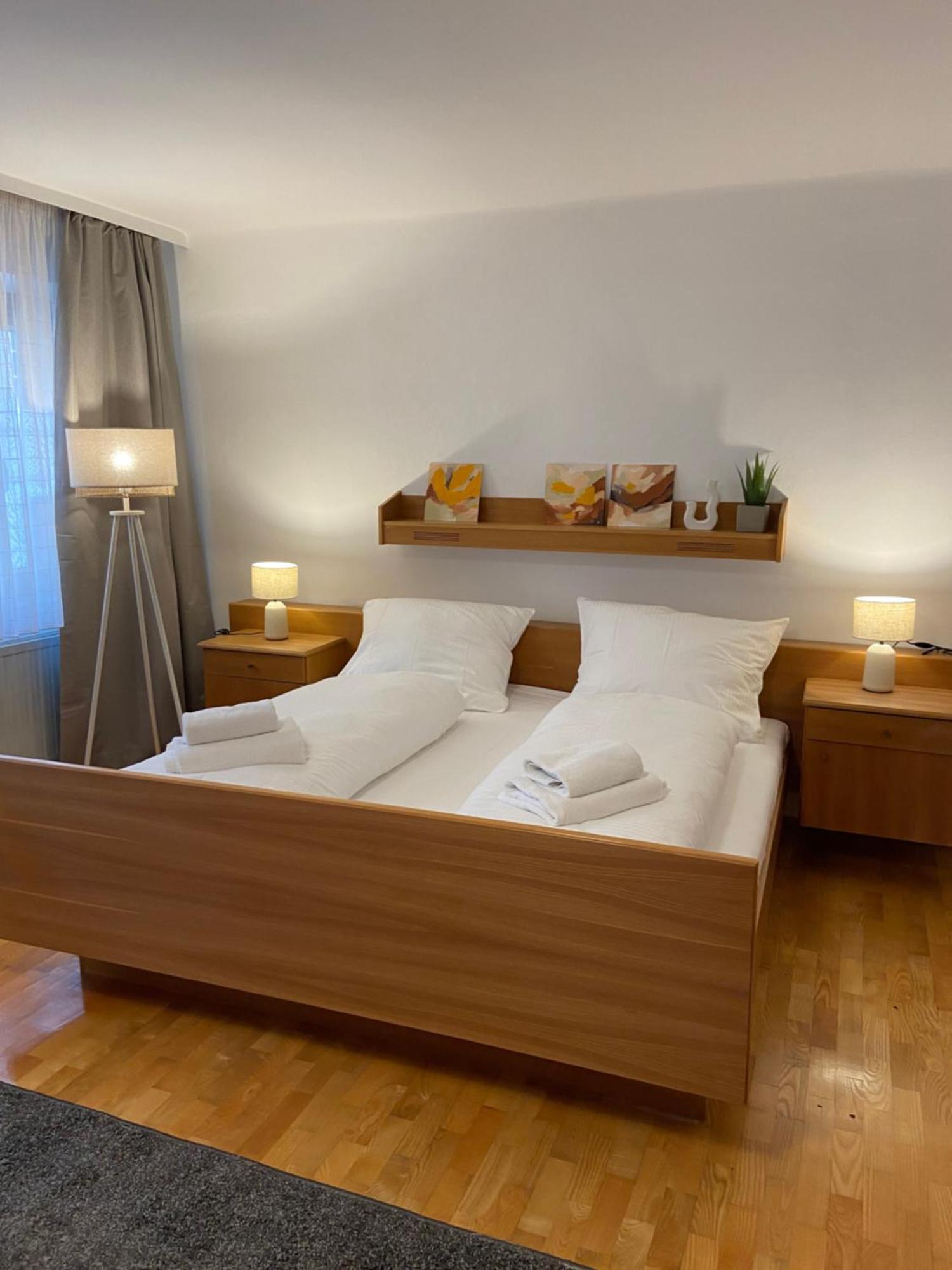 Zentrale Wohnung Gmunden Alte Baeckerei Buitenkant foto