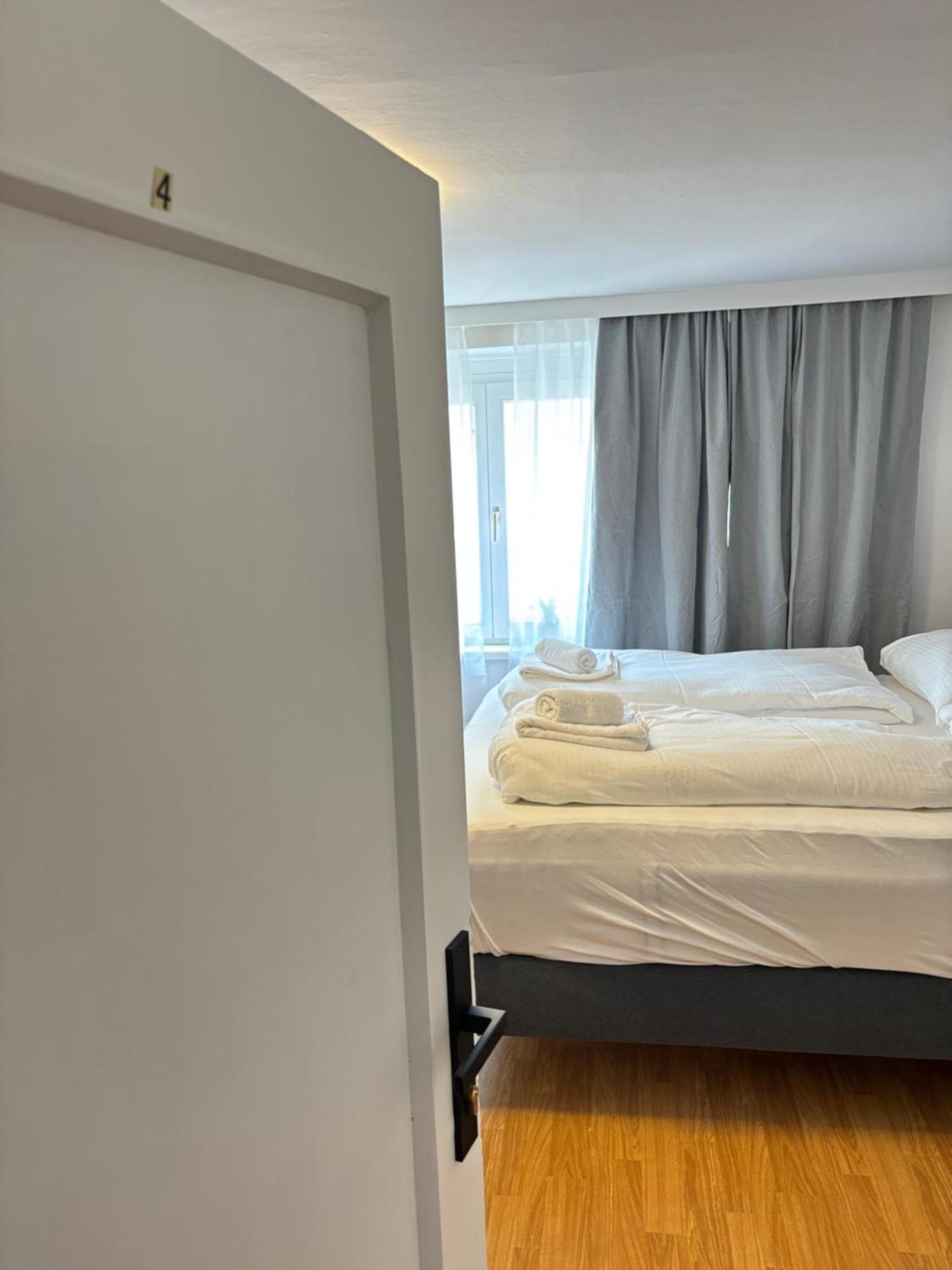 Zentrale Wohnung Gmunden Alte Baeckerei Buitenkant foto